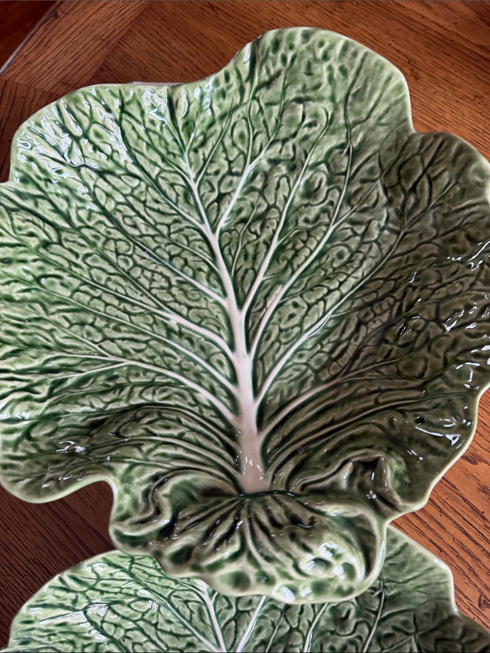 BordalloPinheiroNEWCabbageLeafConcaveSalad FootedBowlHandcraftedPortugalScarce🥬